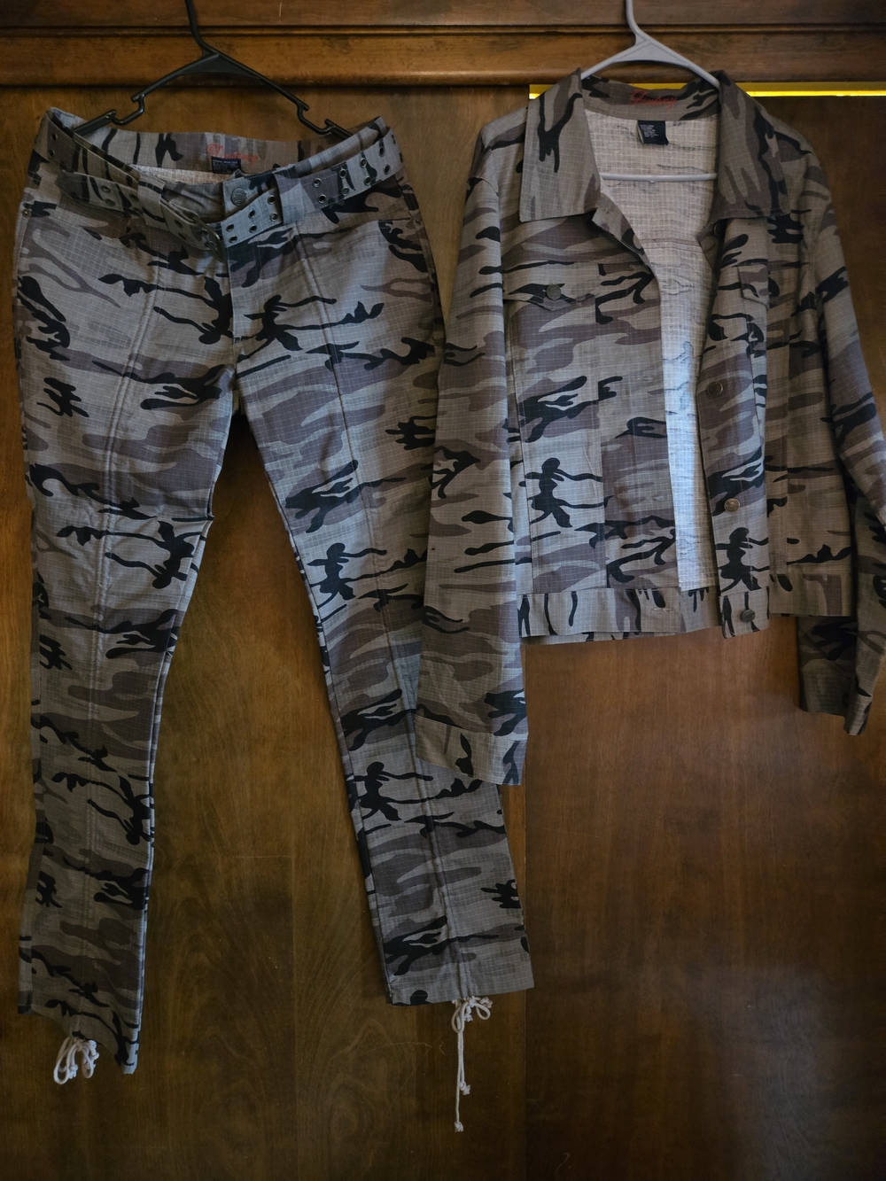 Camouflage Skinny Utility Pants - Taupe Camo